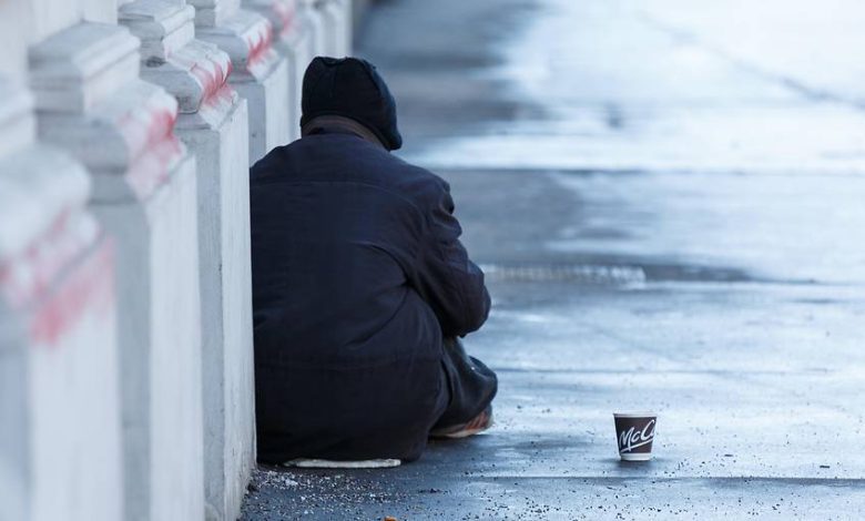 “الإسكان الاجتماعي”.. تراجع الدعم وزيادة الإيجارات يعمقان أزمة المشردين في فيينا “الإسكان الاجتماعي”.. تراجع الدعم وزيادة الإيجارات يعمقان أزمة المشردين في فيينا