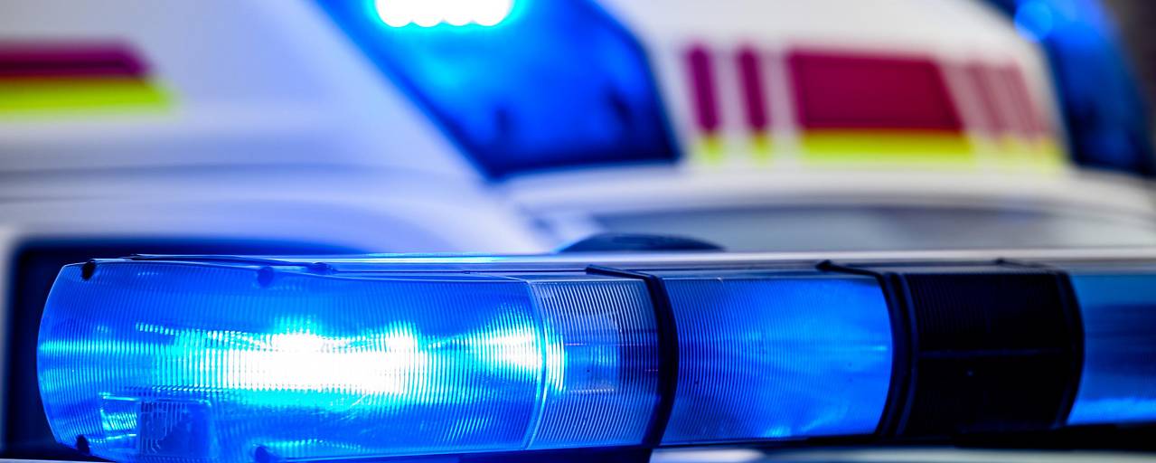 حادث عمل خطير في تيرول يؤدي لبتر يد عامل كرواتي داخل آلة خشب حادث عمل خطير في تيرول يؤدي لبتر يد عامل كرواتي داخل آلة خشب