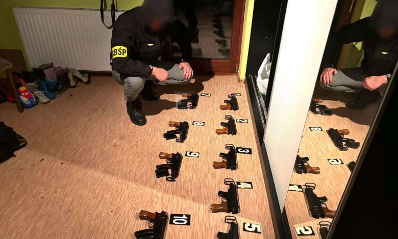 النمسا تواجه انتقادات أوروبية حادة بسبب تسهيلها تجارة أجزاء الأسلحة النمسا تواجه انتقادات أوروبية حادة بسبب تسهيلها تجارة أجزاء الأسلحة