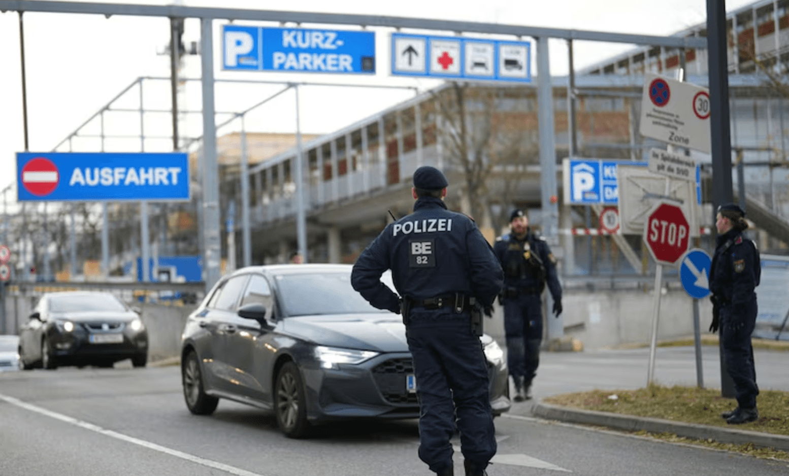 العثور على جثة رضيع في حاوية قمامة داخل مستشفى في فيينا والأم تحت التحقيق بتهمة القتل العثور على جثة رضيع في حاوية قمامة داخل مستشفى في فيينا والأم تحت التحقيق بتهمة القتل