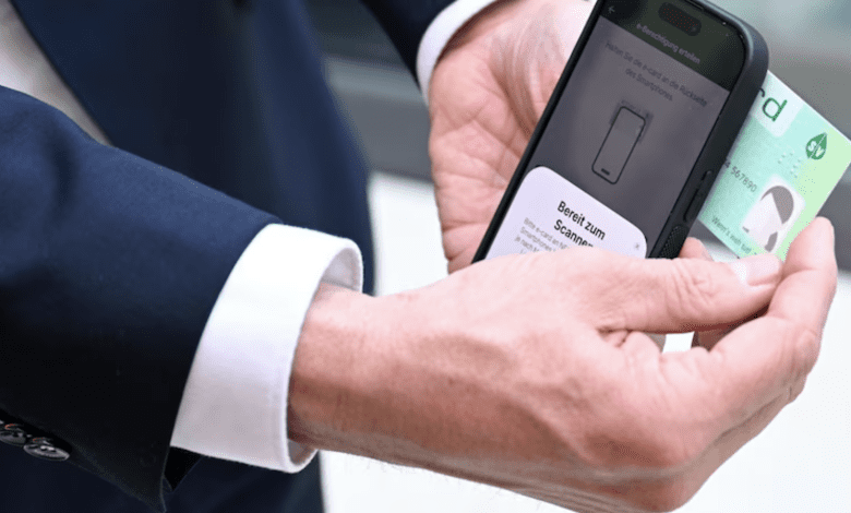 لتعزيز الرعاية الصحية في المنازل.. تطبيق يحوّل الهواتف الذكية إلى قارئ لبطاقة E-Card في النمسا