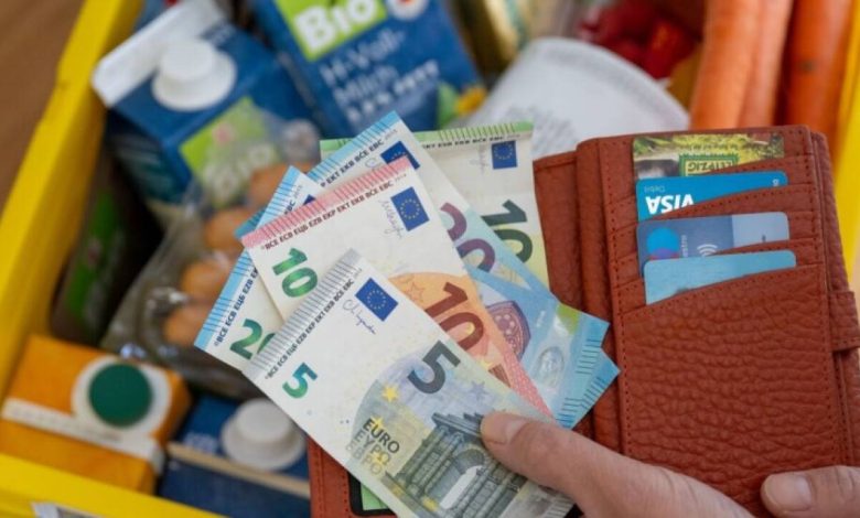 التضخم في النمسا يستقر عند 1.8% خلال أكتوبر بفضل تراجع أسعار الوقود. التضخم في النمسا يستقر عند 1.8% خلال أكتوبر بفضل تراجع أسعار الوقود.