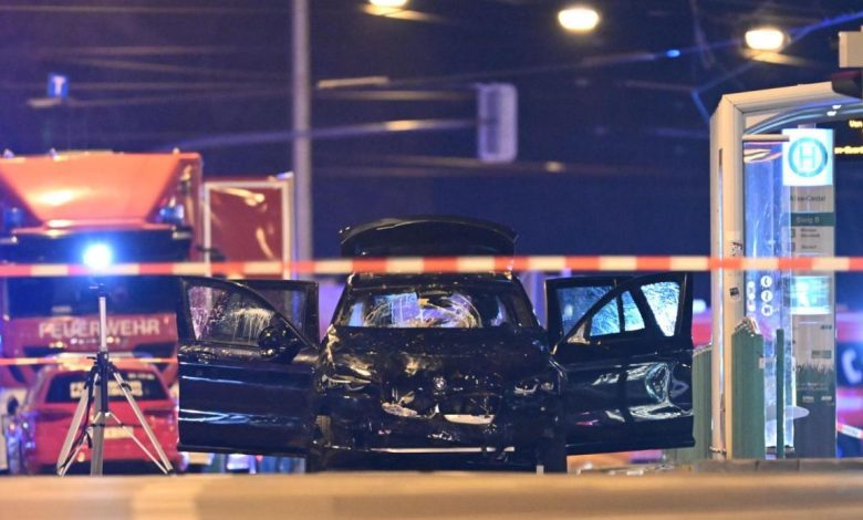 النمسا تعزز أمن أسواق الميلاد بعد دهس نفذه سعودي مؤيد لليمين المتطرف ومقتل 4 أشخاص في ألمانيا النمسا تعزز أمن أسواق الميلاد بعد دهس نفذه سعودي مؤيد لليمين المتطرف ومقتل 4 أشخاص في ألمانيا