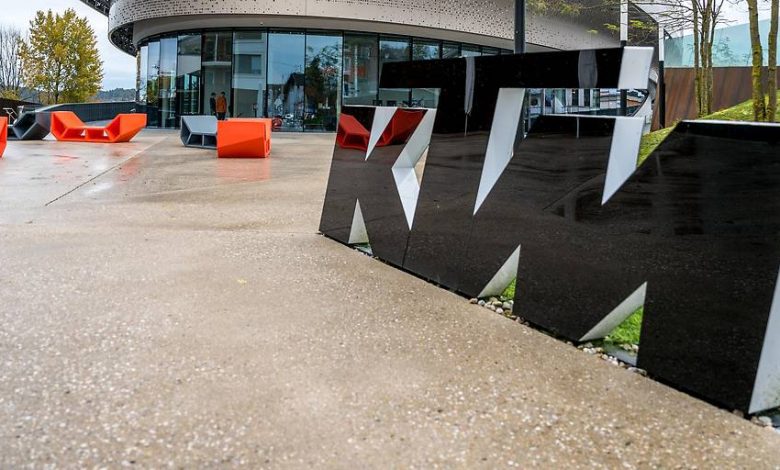 تسريح 750 موظفًا من شركة KTM واستحداث مؤسسة لدعم المتضررين في النمسا العليا تسريح 750 موظفًا من شركة KTM واستحداث مؤسسة لدعم المتضررين في النمسا العليا