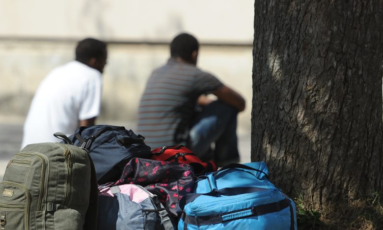 النمسا تسجل انخفاضًا بنسبة 60% في طلبات اللجوء لعام 2024 وسط تفكير السوريين في العودة النمسا تسجل انخفاضًا بنسبة 60% في طلبات اللجوء لعام 2024 وسط تفكير السوريين في العودة
