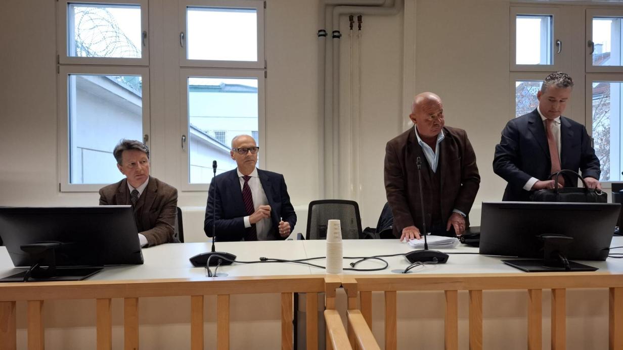 ادانة صحيفة “Standard” في محكمة فيينا بتهمة التشهير بحق ثلاثة نواب من حزب الحرية النمساوي (FPÖ) ادانة صحيفة “Standard” في محكمة فيينا بتهمة التشهير بحق ثلاثة نواب من حزب الحرية النمساوي (FPÖ)