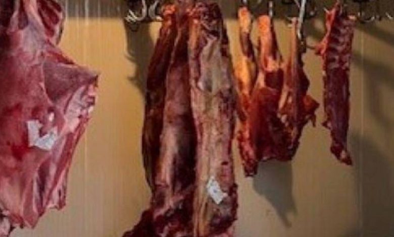 اكتشاف 200 كيلوغرام من اللحوم غير المرخصة في مخزن لحوم غير قانوني في فيينا 16 اكتشاف 200 كيلوغرام من اللحوم غير المرخصة في مخزن لحوم غير قانوني في فيينا 16