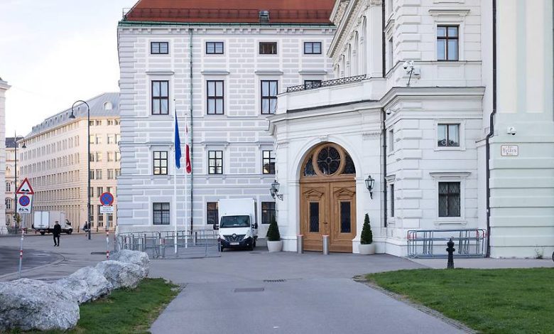 بعد انهيار محادثات FPÖ وÖVP.. الرئيس النمساوي يبدأ لقاءات مع قادة الأحزاب