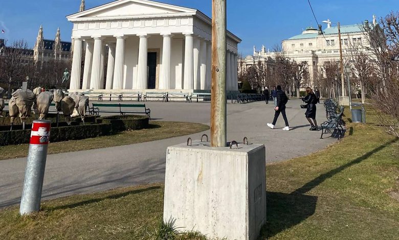 لأنه لا يوجد ميزانية.. خلاف بين فيينا والجمهورية يؤخر تحديث إنارة حديقة فولكسغارتن التاريخية لأنه لا يوجد ميزانية.. خلاف بين فيينا والجمهورية يؤخر تحديث إنارة حديقة فولكسغارتن التاريخية