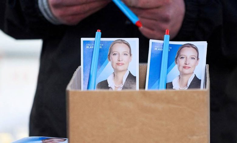 ألمانيا والنمسا تحققان في فضيحة تمويل مشبوه لحزب AfD بقيمة 2.35 مليون يورو ألمانيا والنمسا تحققان في فضيحة تمويل مشبوه لحزب AfD بقيمة 2.35 مليون يورو