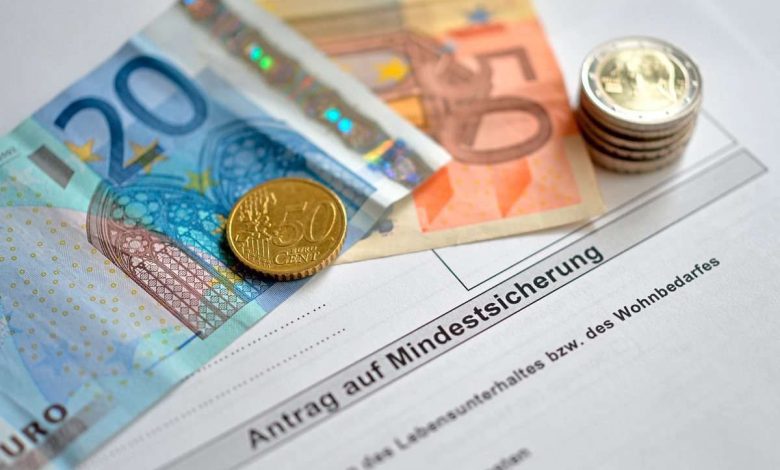 FPÖ وÖVP يخططان لتقليص كبير في المساعدات الاجتماعية في النمسا FPÖ وÖVP يخططان لتقليص كبير في المساعدات الاجتماعية في النمسا