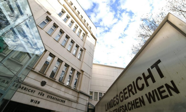 محاكمة شاب عراقي في فيينا بتهمة الانتماء لتنظيم إرهابي محاكمة شاب عراقي في فيينا بتهمة الانتماء لتنظيم إرهابي