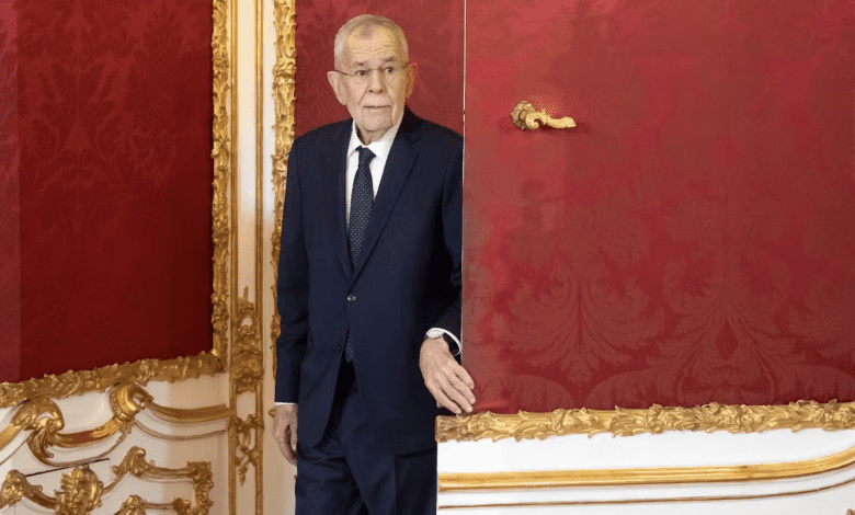 حكومة أقلية أم حكومة خبراء أم انتخابات مبكرة؟ مستقبل النمسا السياسي على المحك حكومة أقلية أم حكومة خبراء أم انتخابات مبكرة؟ مستقبل النمسا السياسي على المحك
