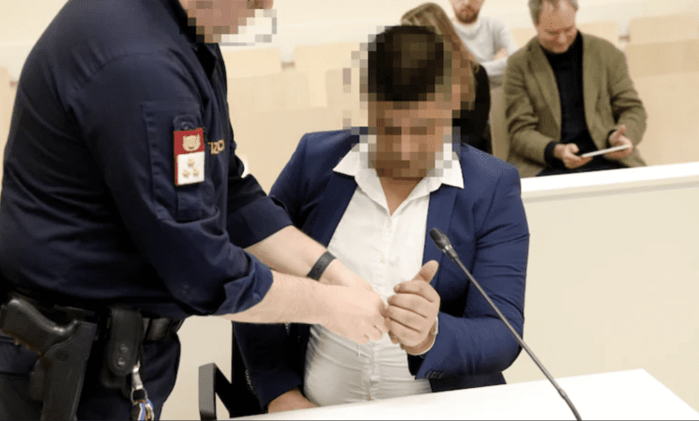 12 سنة سجن لبلغاري سرق مجوهرات مسنات في فيينا واعتدى عليهن بعنف 12 سنة سجن لبلغاري سرق مجوهرات مسنات في فيينا واعتدى عليهن بعنف