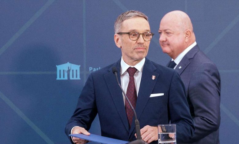 نفي وتأكيد.. تضارب الأنباء حول توقف محادثات FPÖ وÖVP نفي وتأكيد.. تضارب الأنباء حول توقف محادثات FPÖ وÖVP
