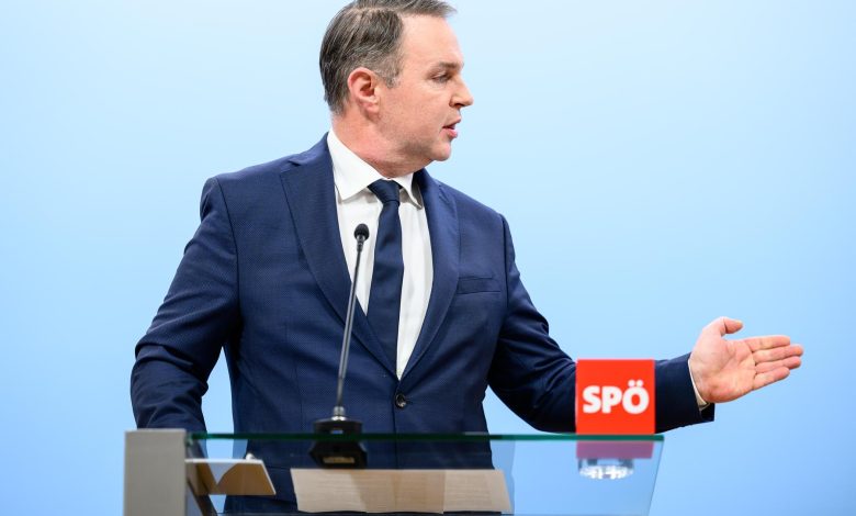 حزب SPÖ يدعو إلى إنهاء مفاوضات ائتلاف أزرق-أسود بعد فشلها الذريع حزب SPÖ يدعو إلى إنهاء مفاوضات ائتلاف أزرق-أسود بعد فشلها الذريع