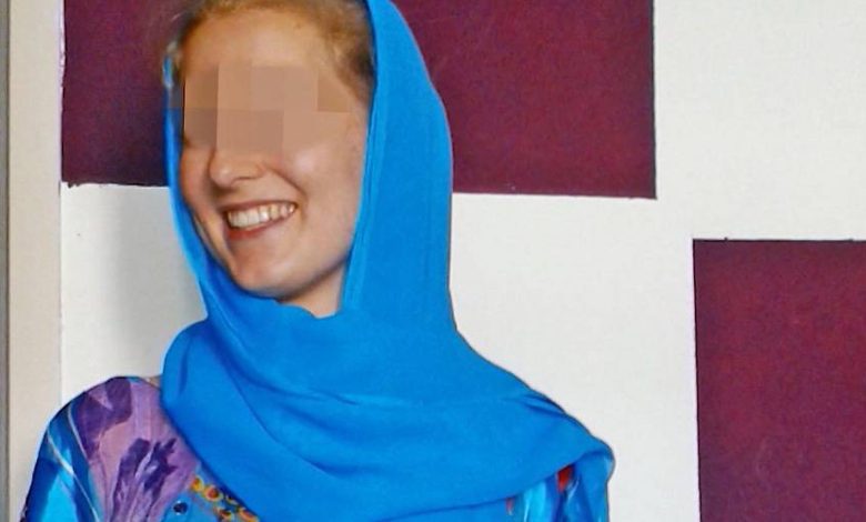 بعد سنوات في سوريا مع داعش.. النمسا تستعيد ماريا برفقة طفليها بعد سنوات في سوريا مع داعش.. النمسا تستعيد ماريا برفقة طفليها