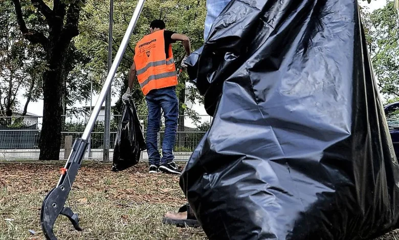 طالبي اللجوء في النمسا يؤدون 250 ألف ساعة عمل مجتمعي الزامية منذ يوليو طالبي اللجوء في النمسا يؤدون 250 ألف ساعة عمل مجتمعي الزامية منذ يوليو