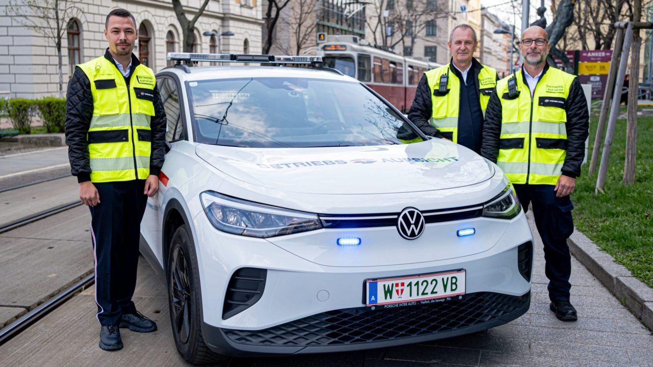 شركة فيينا للنقل Wiener Linien تبدأ تشغيل سيارات كهربائية لتخفيض انبعاثات الكربون شركة فيينا للنقل Wiener Linien تبدأ تشغيل سيارات كهربائية لتخفيض انبعاثات الكربون