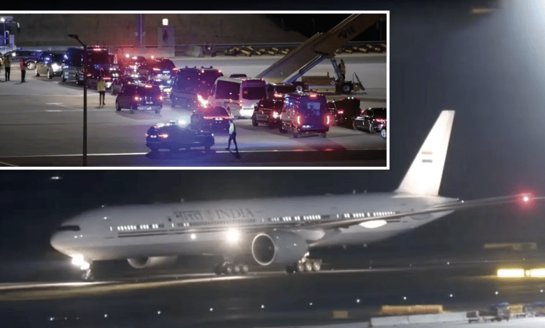 الطائرة الرئاسية الهندية تهبط في فيينا بسبب عدم قدرة مطار براتيسلافا على استقبال Boeing 777-300ER الطائرة الرئاسية الهندية تهبط في فيينا بسبب عدم قدرة مطار براتيسلافا على استقبال Boeing 777-300ER
