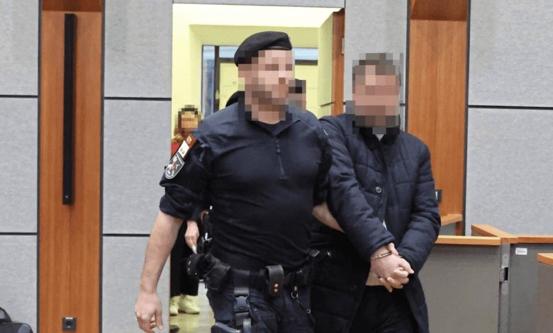 العثور على قاتل نائب عمدة بلدية Völs ميتاً داخل زنزانته في ولاية تيرول العثور على قاتل نائب عمدة بلدية Völs ميتاً داخل زنزانته في ولاية تيرول