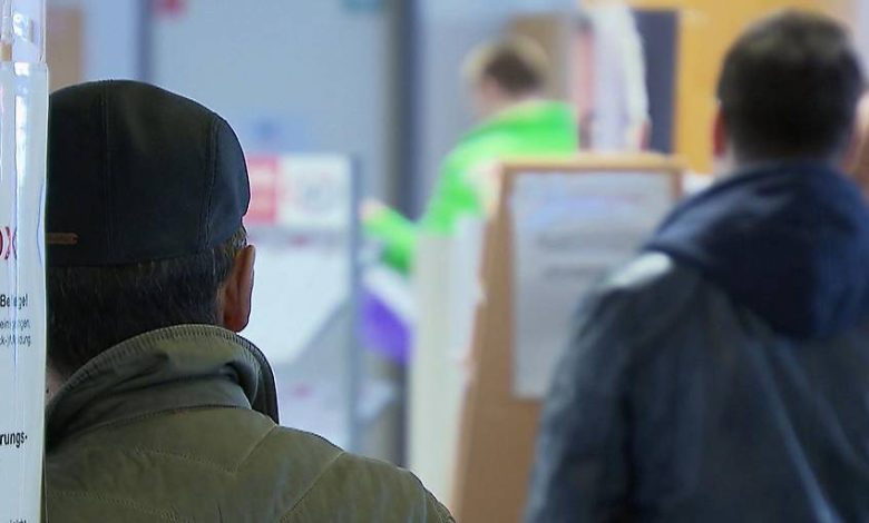 ارتفاع البطالة في فيينا بنسبة 7,1% وغرفة العمل تحذر من “تأثير الباب الدوّار” ارتفاع البطالة في فيينا بنسبة 7,1% وغرفة العمل تحذر من “تأثير الباب الدوّار”