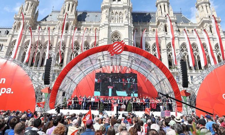 حزب SPÖ ينظم مسيرته التقليدية في فيينا بمناسبة الأول من أيار تحت شعار التضامن