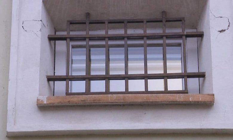 موظف في نادي WAS النمساوي يواجه تهم الاعتداء على أكثر من 20 طفل ومراهق موظف في نادي WAS النمساوي يواجه تهم الاعتداء على أكثر من 20 طفل ومراهق