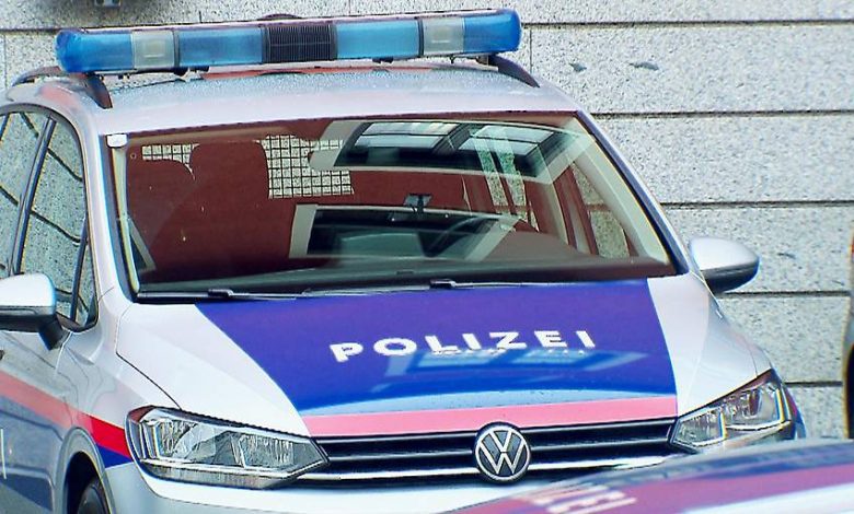 اعتقال شابة ألمانية في تيرول ضربت رأس والدتها بمطرقة مرتين في محاولة لقتلها