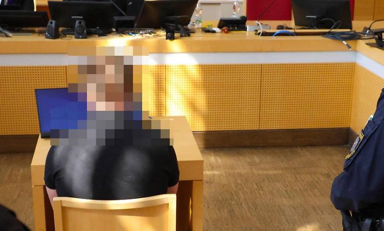 محكمة Wels تحكم بالسجن 15 عاماً لشاب نمساوي طعن زميله بشوكة قش