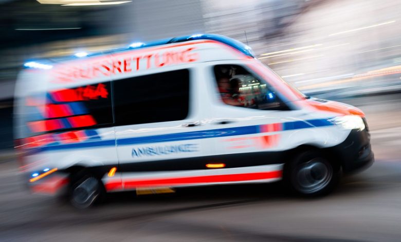 إصابة فتاة بجروح خطيرة دهسها سائق سوري بسبب القيادة المتهورة في فيينا-Floridsdorf إصابة فتاة بجروح خطيرة دهسها سائق سوري بسبب القيادة المتهورة في فيينا-Floridsdorf