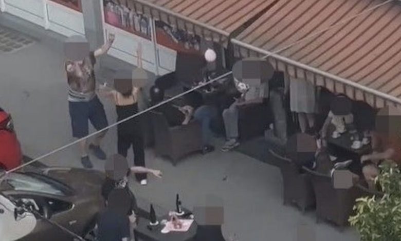 “اخرجوا أيها الأجانب”: فيديو يوثق مشهداً عنصرياً في حي Lend بمدينة غراتس “اخرجوا أيها الأجانب”: فيديو يوثق مشهداً عنصرياً في حي Lend بمدينة غراتس