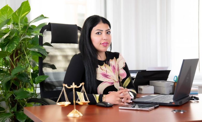 محامية مصرية تدخل على خط قضية ترحيل سوري من النمسا وتكشف تناقضات قانونية وأمنية محامية مصرية تدخل على خط قضية ترحيل سوري من النمسا وتكشف تناقضات قانونية وأمنية