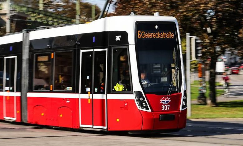 Wiener Linien تسجل رقم قياسي في مكيفات الهواء بوسائل النقل العامة في فيينا لكن التغطية الكاملة لم تتحقق بعد Wiener Linien تسجل رقم قياسي في مكيفات الهواء بوسائل النقل العامة في فيينا لكن التغطية الكاملة لم تتحقق بعد