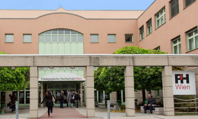 تسجيل 860 طلبًا للالتحاق بالتعليم الابتدائي في فيينا لـ 400 شاغر فقط تسجيل 860 طلبًا للالتحاق بالتعليم الابتدائي في فيينا لـ 400 شاغر فقط