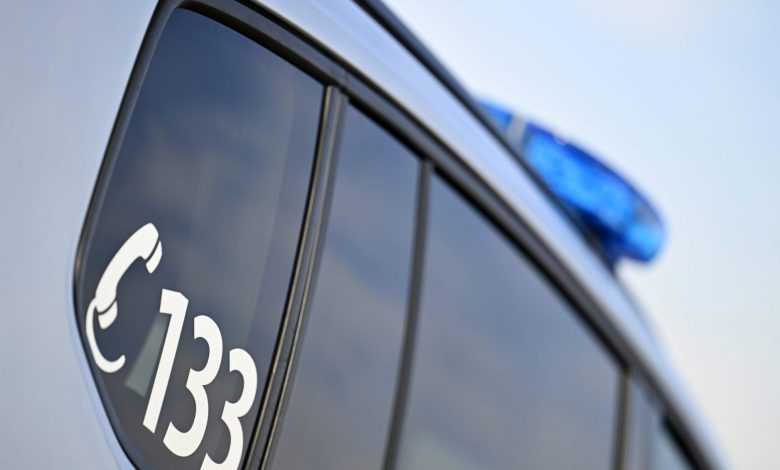 توقيف أفغاني يبلغ من العمر 14 عامًا بعد محاولة اقتحام متجر أثاث في فيينا 15 توقيف أفغاني يبلغ من العمر 14 عامًا بعد محاولة اقتحام متجر أثاث في فيينا 15