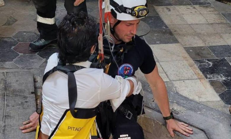 إنقاذ سائحة من برج كنيسة Stephansdom الأثرية في فيينا بعد أزمة صحية طارئة إنقاذ سائحة من برج كنيسة Stephansdom الأثرية في فيينا بعد أزمة صحية طارئة