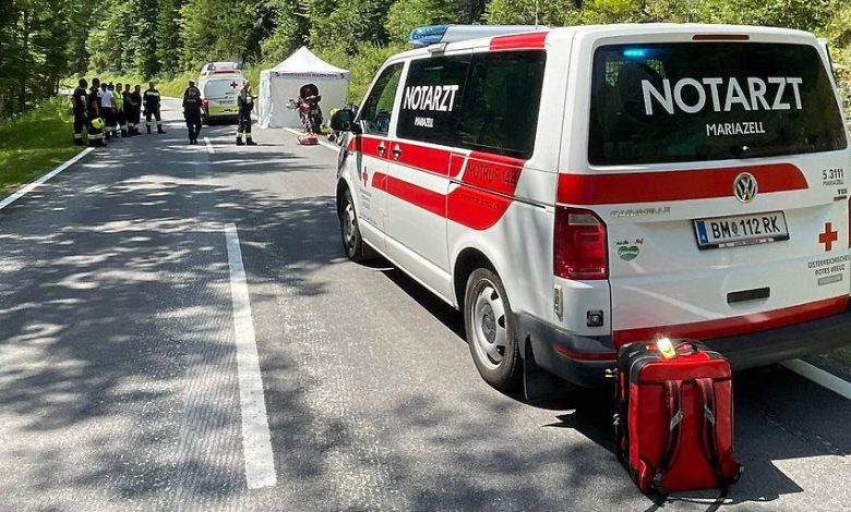 وفاة سائق دراجة نارية (52 عامًا) بعد أن فقد السيطرة وخرج عن الطريق في منطقة Mariazell بشتايرمارك وفاة سائق دراجة نارية (52 عامًا) بعد أن فقد السيطرة وخرج عن الطريق في منطقة Mariazell بشتايرمارك