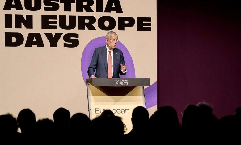 الرئيس النمساوي Van der Bellen: النمسا بحاجة إلى “مزيد من روح البلطيق” داخل الاتحاد الأوروبي الرئيس النمساوي Van der Bellen: النمسا بحاجة إلى “مزيد من روح البلطيق” داخل الاتحاد الأوروبي