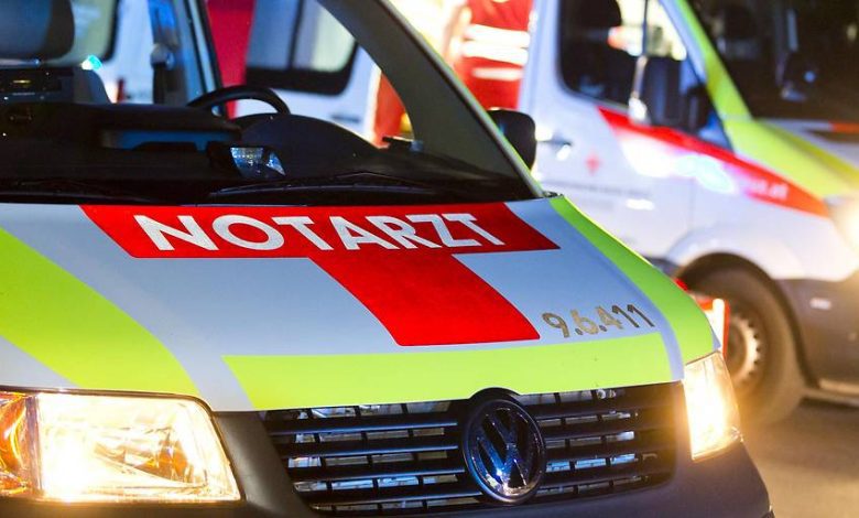 تعرض فتاة تبلغ 17 عاماً لإصابة خطيرة بعد سقوطها من نافذة فندق في Amstetten بالنمسا السفلى تعرض فتاة تبلغ 17 عاماً لإصابة خطيرة بعد سقوطها من نافذة فندق في Amstetten بالنمسا السفلى