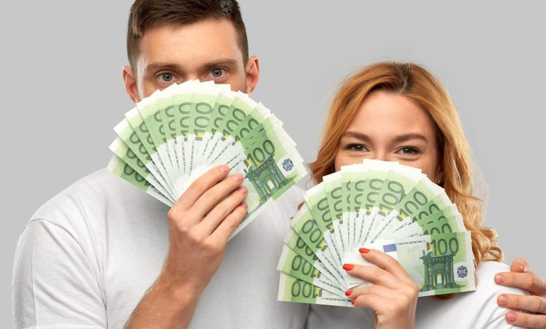 خريجو الجامعات في النمسا يحصلون على وظائف خلال شهرين ورواتب متفاوتة حسب التخصص خريجو الجامعات في النمسا يحصلون على وظائف خلال شهرين ورواتب متفاوتة حسب التخصص