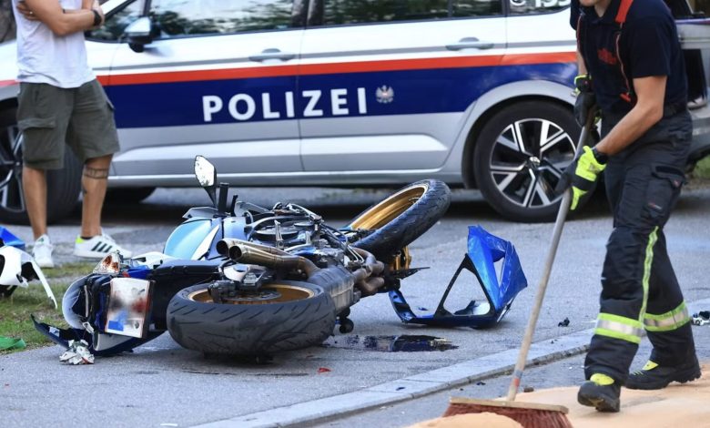 انزلاق دراجة نارية في كارنتن يودي بحياة السائق البالغ من العمر 37 عاماً على طريق B106 انزلاق دراجة نارية في كارنتن يودي بحياة السائق البالغ من العمر 37 عاماً على طريق B106