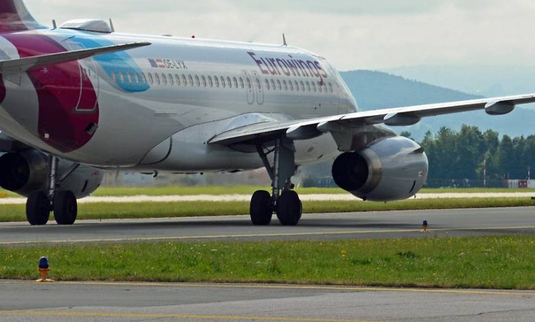 هبوط اضطراري لطائرة تابعة لشركة Eurowings بعد إقلاعها من سالزبورغ بسبب “اصطدام طيور” هبوط اضطراري لطائرة تابعة لشركة Eurowings بعد إقلاعها من سالزبورغ بسبب “اصطدام طيور”