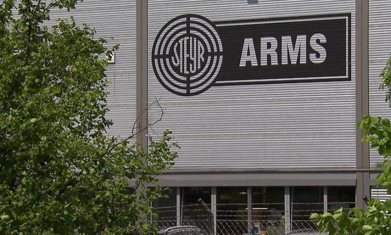النمسا توقف تصدير ألف قناصة Steyr Arms إلى شرطة العراق بسبب عدم ضمان تسرب الأسلحة إلى جهات متطرفة