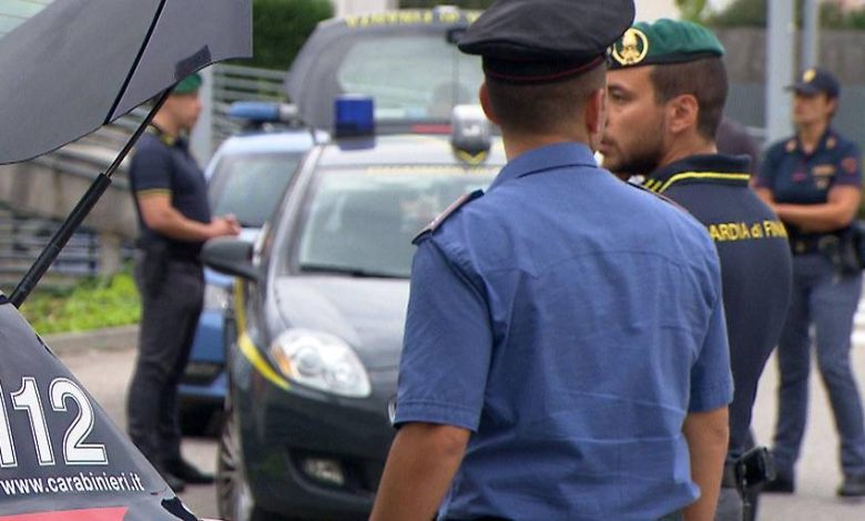 اعتقال روماني عقب العثور على سائق شاحنة مطعوناً على طريق A22 في المنطقة الحدودية بين إيطاليا والنمسا في تيرول