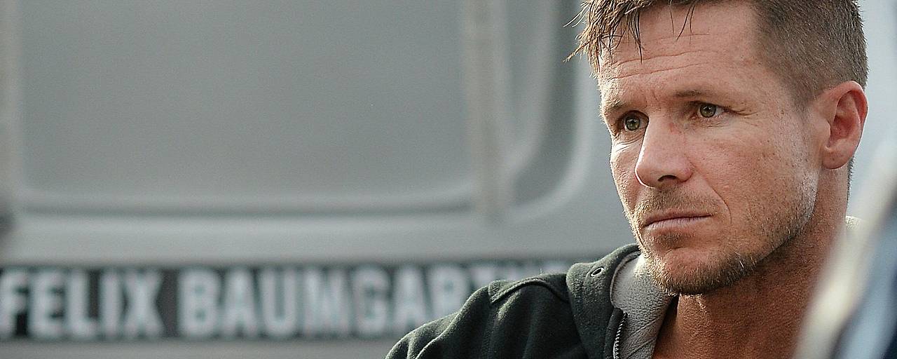 بعد ثلاثة أشهر من التحقيق في ايطاليا.. الأسباب الفنية مستبعدة ووفاة الرياضي النمساوي Felix Baumgartner خطأ فردي بعد ثلاثة أشهر من التحقيق في ايطاليا.. الأسباب الفنية مستبعدة ووفاة الرياضي النمساوي Felix Baumgartner خطأ فردي