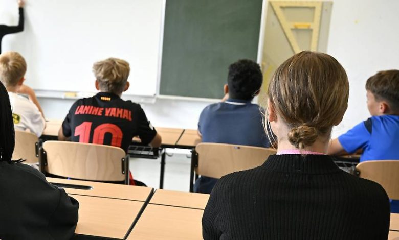 للمرة الخامسة عشرة.. 700 مدرسة تفتح أبوابها للزوار يوم الأربعاء ضمن “يوم مدارس فيينا” للمرة الخامسة عشرة.. 700 مدرسة تفتح أبوابها للزوار يوم الأربعاء ضمن “يوم مدارس فيينا”