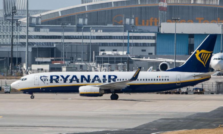 شركة الطيران Ryanair تخفض عملياتها في فيينا بسبب ارتفاع التكاليف والضرائب شركة الطيران Ryanair تخفض عملياتها في فيينا بسبب ارتفاع التكاليف والضرائب