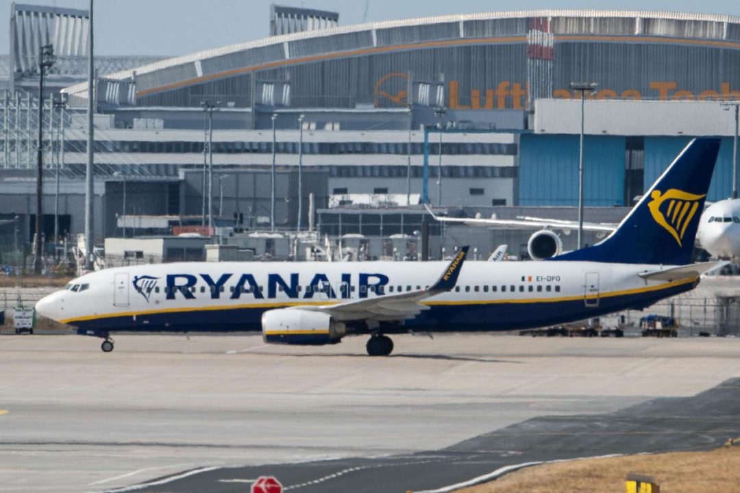 شركة الطيران Ryanair تخفض عملياتها في فيينا بسبب ارتفاع التكاليف والضرائب شركة الطيران Ryanair تخفض عملياتها في فيينا بسبب ارتفاع التكاليف والضرائب