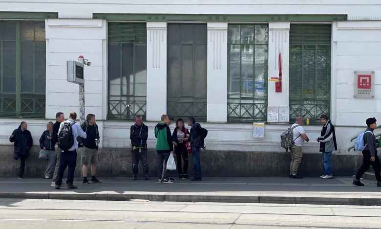الى متى يستمر توافد المدمنون في النمسا إلى منطقة Gumpendorfer Straße في فيينا.. أين السلطات!؟